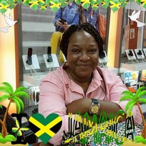 Meet your Posher, Joan